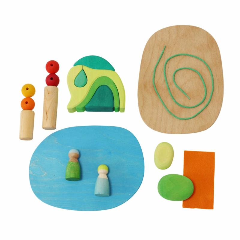 In The Woods – Wooden Small World Play Set Blocks & Building