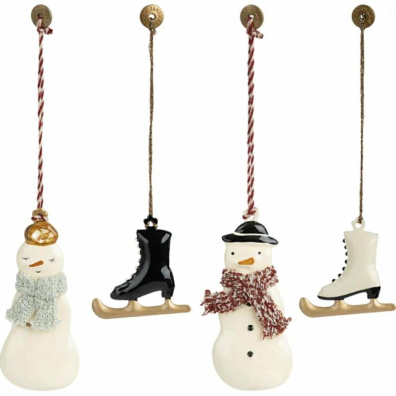 Winter Wonderland Metal Ornament Set Dollhouse Furniture & Accessories